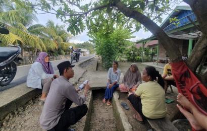 Patroli Siang Personel Polsek Semidang Alas Sampaikan Imbauan Waspada Bencana 