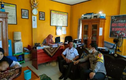 Bhabinkamtibmas Polsek Kedurang, Samabangi Masyarakat   Untuk Jaga Keamanan Bersama, Pada Bulan Suci Ramadan 1445 H 