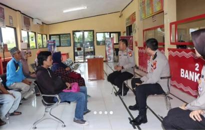 Dengarkan Keluhan Masyarakat Terkait Kamtibmas, Kapolres Seluma Gelar Jumat Curhat 