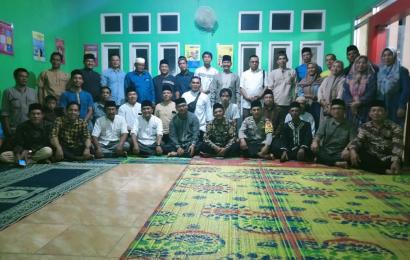 Bhabinkamtibmas Polsek Sukaraja Silaturahmi dan Buka Bersama PABPDSI Kecamatan Sukaraja 