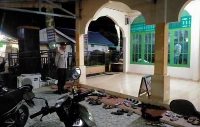 Berikan Rasa Aman kepada Jemaah, Personel KSKP Pulau Baai Pengamanan Shalat Tarawih 