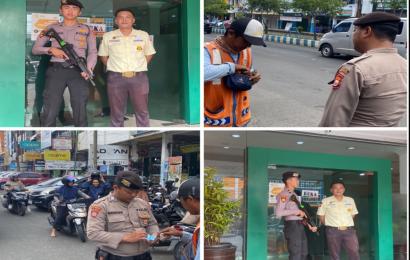 Patroli Siang, Personel Sat Samapta Sambangi Security dan Petugas Parkir Sampaikan Imbauan Kamtibmas 