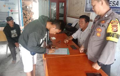 Bhabinkamtibmas Polsek Lebong Selatan Mediasi Perkara Pencurian