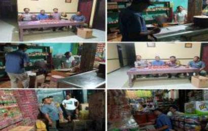 Polsek Seginim Amankan 20 Botol Miras dalam Upaya Wujudkan Kamtibmas yang Kondusif Jelang Idul Fitri 1445 Hijriyah