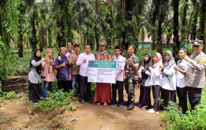 Bhabinkamtibmas Menghadiri Musyawarah Pra Pelaksanaan Pembangunan Fisik dan Non Fisik di Desa Tanjung Harapan