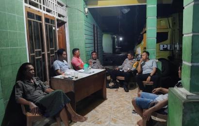Patroli Malam, Personel Polsek Talo Sampaikan Imbauan Kamtibmas di desa Dusun Baru Ilir Talo 