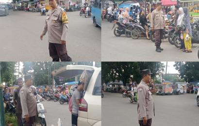 Polsek Kampung Melayu Pengamanan dan Pengaturan Arus Lalu Lintas Pasar Ramadhan 
