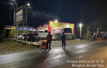 Petugas Pospam Bungamas Lakukan Turlalin,  Kepada Pengguna Jalan Raya Terkhusus Arus Balik  Pemudik  