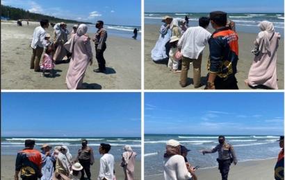 Patroli R.4 Satsamapta Polresta Bengkulu dan Personel Patroli Pantai Panjang Laksanakan Imbauan di Bibir Pantai Panjang