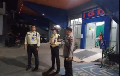 Patroli, Personel Polsek Ratu Samban Pantau Kegiatan Masyarakat di Seputran Wilkum 