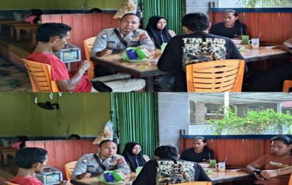 Sambang DDS, Bhabinkamtibmas Sampaikan Imbauan Kamtibmas kepada Warga 