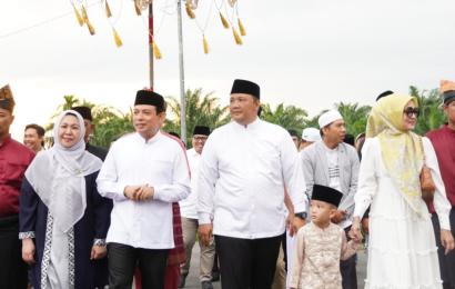 Walikota Bengkulu Dedy Wahyudi dan Wakil Walikota Ronny PL Tobing