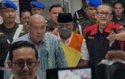 Kejati Tetapkan Mantan Wali Kota Bengkulu Ahmad Kanedi Tersangka Korupsi Mega Mall. (inspirasinews.co.id)
