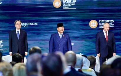 Presiden Prabowo Subianto dalam acara St. Petersburg International Economic Forum (SPIEF) 2025 di Rusia, Jumat (20/6/2025).