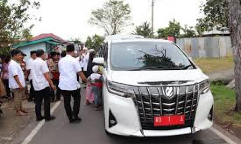 Pika di Rujuk ke Rs Palembang Menggunakan Mobil Alphard Walikota Bengkulu