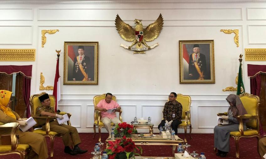 Gubernur Rohidin Mersyah 