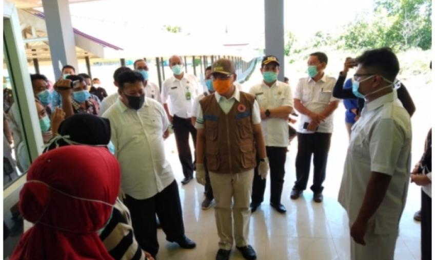 Gubernur Rohidin Mersyah 