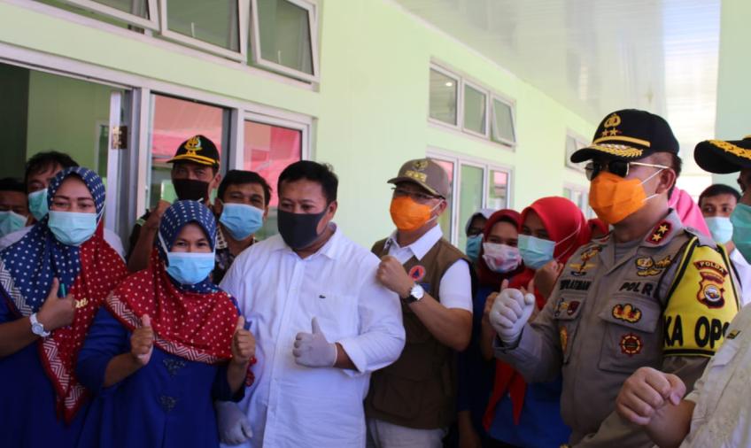 Gubernur Rohidin Mersyah 