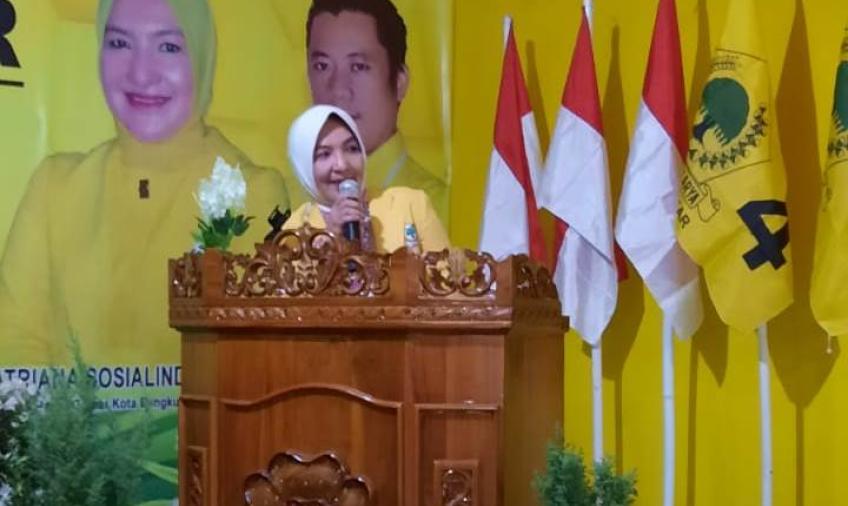 Ketua DPD Golkar Kota Bengkulu Patriana Sosialinda