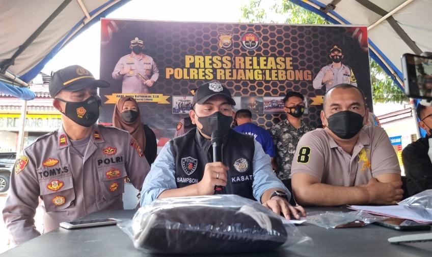 Polres RL Tangkap Suami Pembunuh Istri, Motif: Tidak Terima Korban Minta Cerai