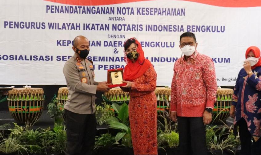 Nasional