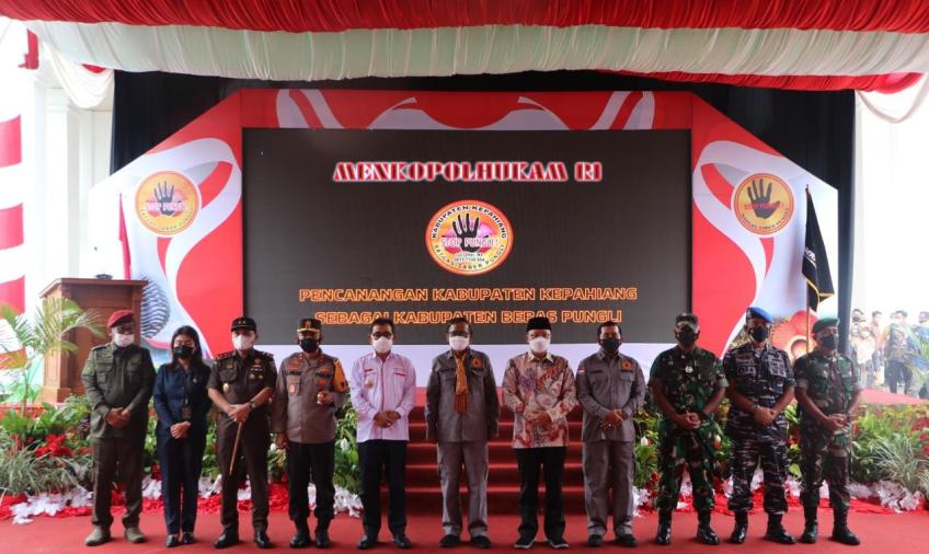 Kapolda Bengkulu Hadiri Pencanangan Giat Saber Pungli Yang Dihadiri Menkopolhukam Prof Mahmud MD
