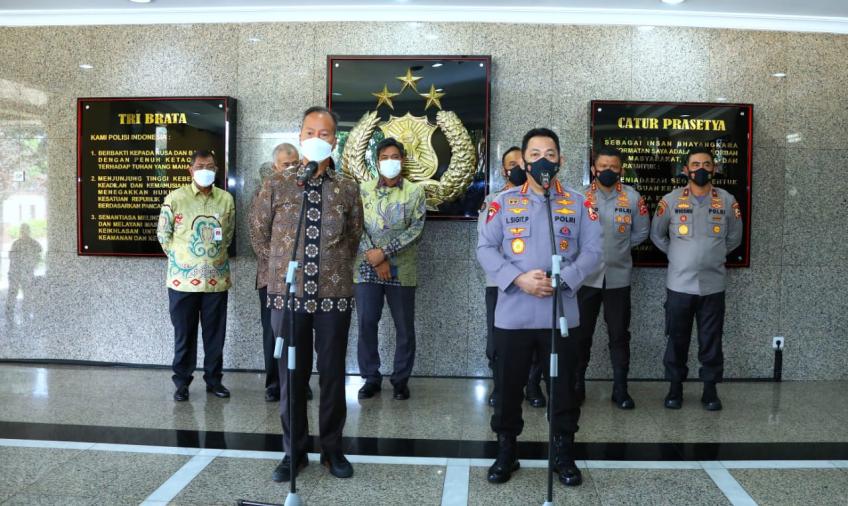 Kapolri Bentuk Satgas Gabungan Awasi Produksi dan Distribusi Selama 24 Jam: Pastikan Stok Minyak Curah Tersedia