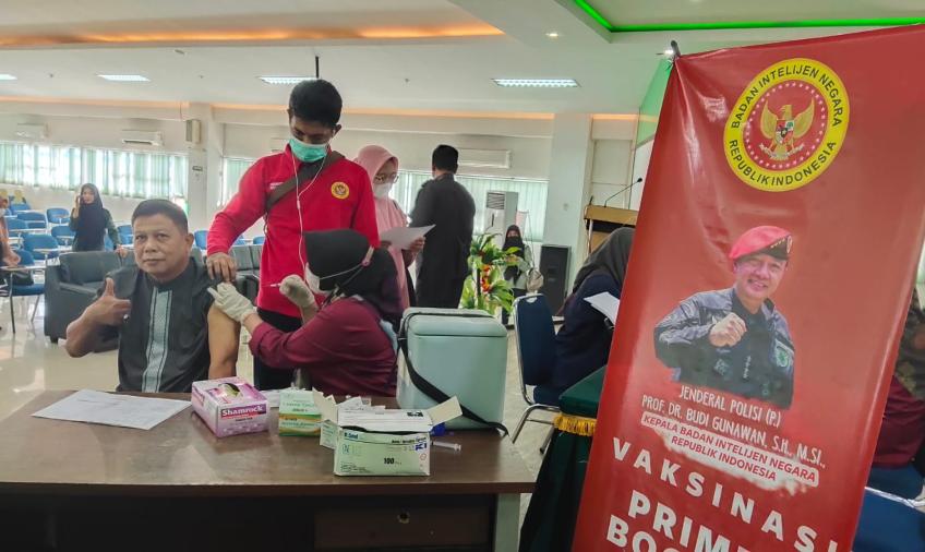 Demi Mudik, Ratusan Mahasiswa UMB Vaksinasi Primer dan Booster