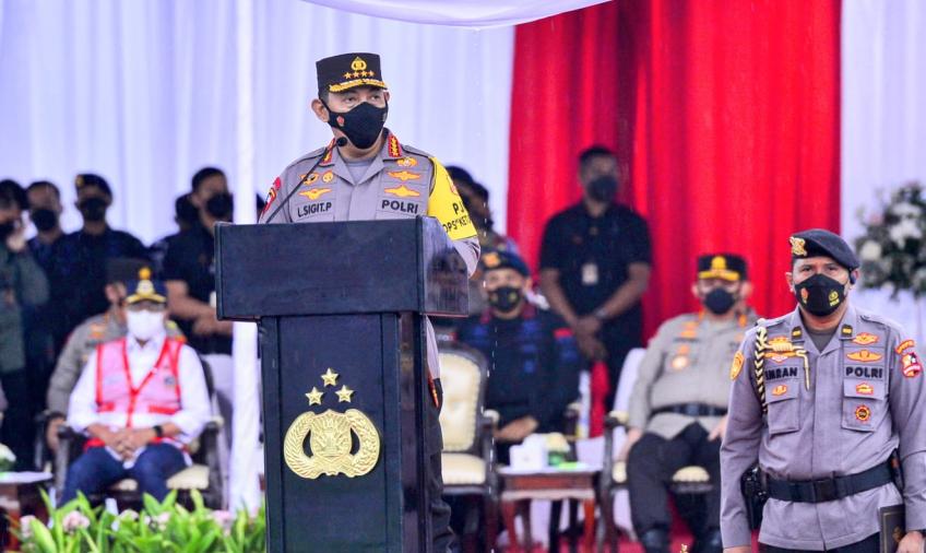 Apel Gelar Pasukan, Kapolri Tekankan Soal Strategi Antisipasi Kemacetan Hingga Vaksinasi Booster saat Mudik