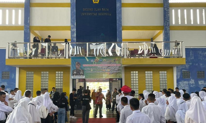 Cegah Radikalisme, Kasatgaswil Bengkulu Densus 88 AT Sosialisasi Kepada Mahasiswa Baru Hukum Unib