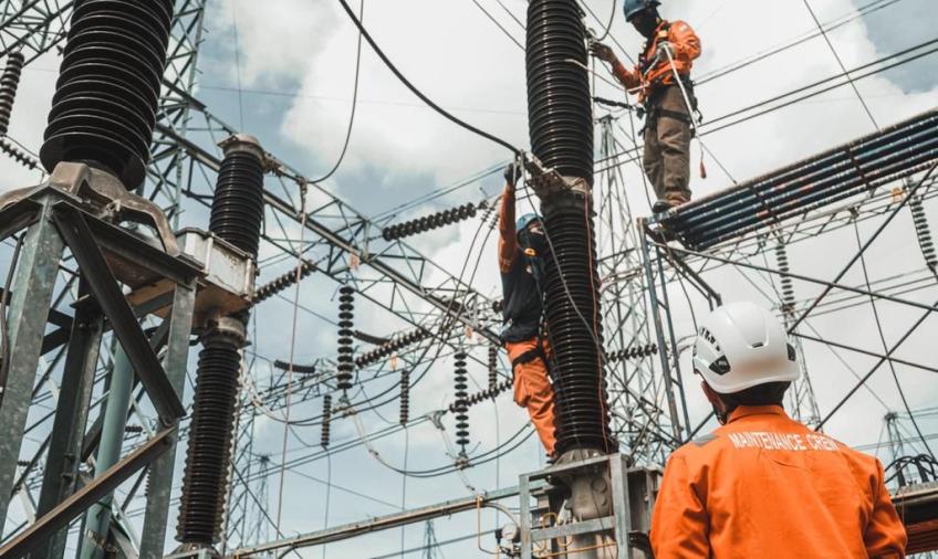 Aktivitas pegawai PLN