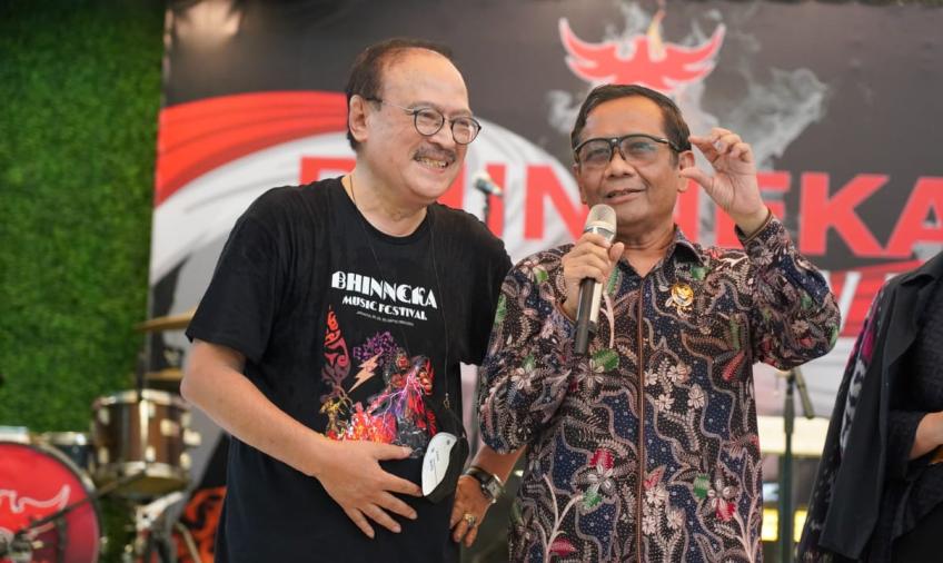 Eros Jarot dan Mahfud MD