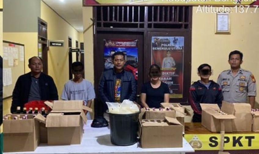 Amankan Penjual Miras, Polsek Kerkap Sita Ratusan Botol