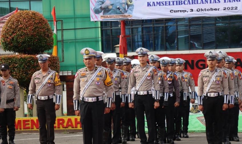 Kapolres memimpin apel