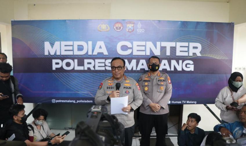 Kepala Divisi Humas Polri Irjen Pol Dedi Prasetyo Saat Penyampaian Kepada Awak Media