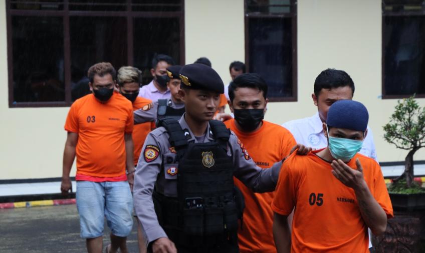 Para terduga pelaku penyalagunaan narkoba