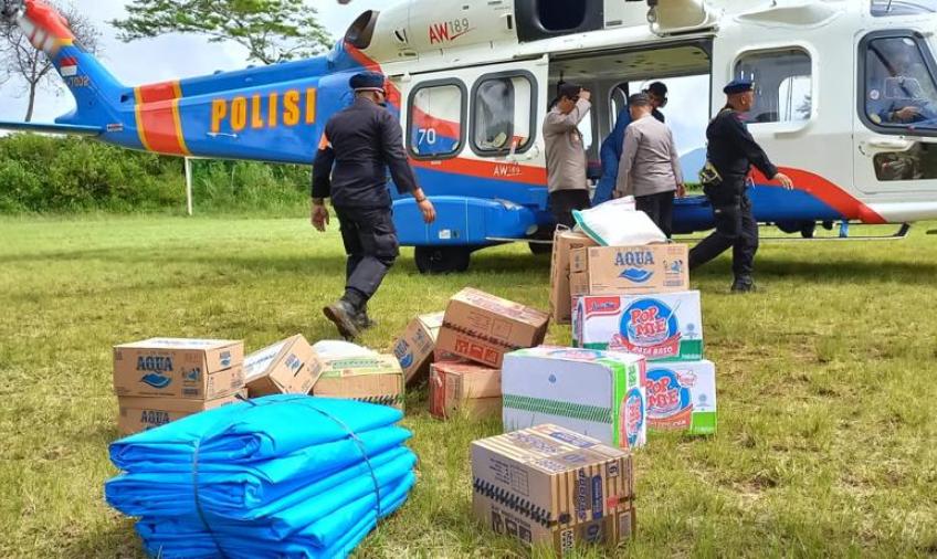 Polri Kembali Mengirimkan Bantuan Kebutuhan Bagi Para Korban Pengungsian Gempa Cianjur
