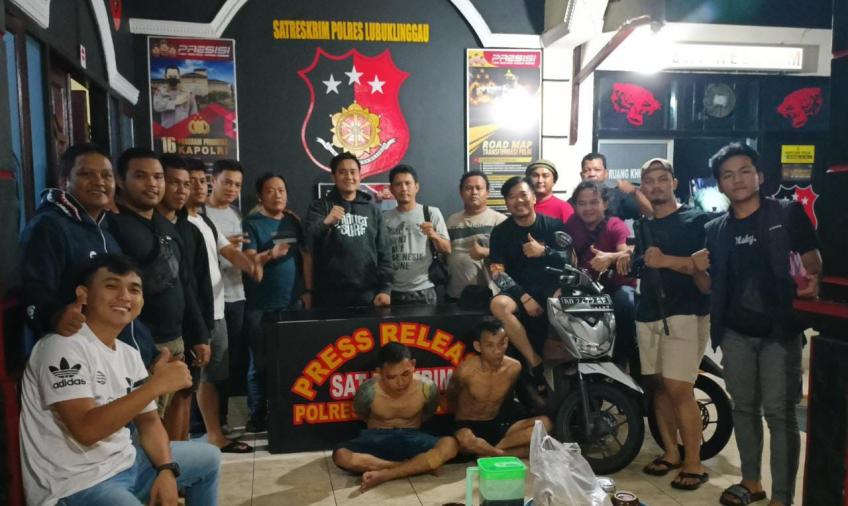  Petugas Polresta Bengkulu usai menangkap terduga pelaku