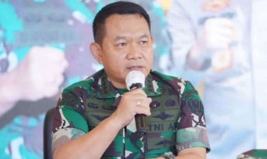 Pengamat militer Apep Agustiawan