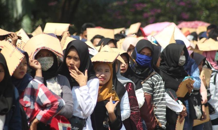 Foto: Melalui kerjasama dengan Dinas Transmigrasi dan Tenaga Kerja Halmahera Selatan, tercatat hingga September 2022 PT HJF berhasil merekrut 1.200 karyawan dan kembali menargetkan untuk merekrut tambahan 600 tenaga kerja hingga akhir tahun. Dengan jumlah tersebut, pada tahun ini saja akan mencapai 1.800 serapan tenaga kerja baik skilled maupun non-skilled.
