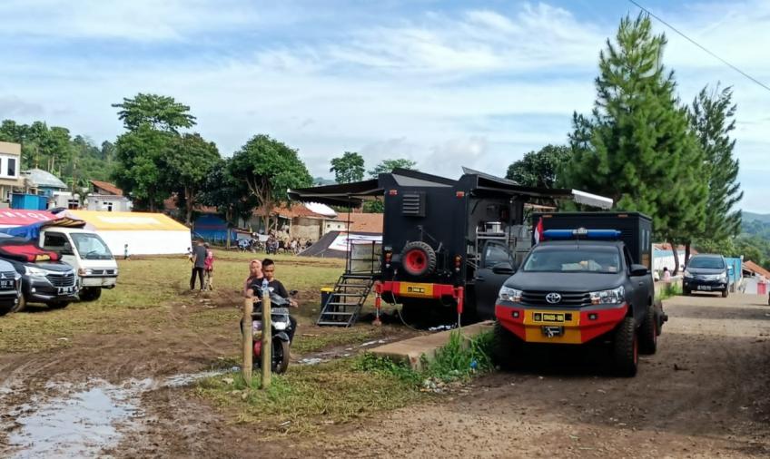 Food Truck Brimob Polri sediakan 18.000 paket makanan bagi pengungsi gempa Cianjur