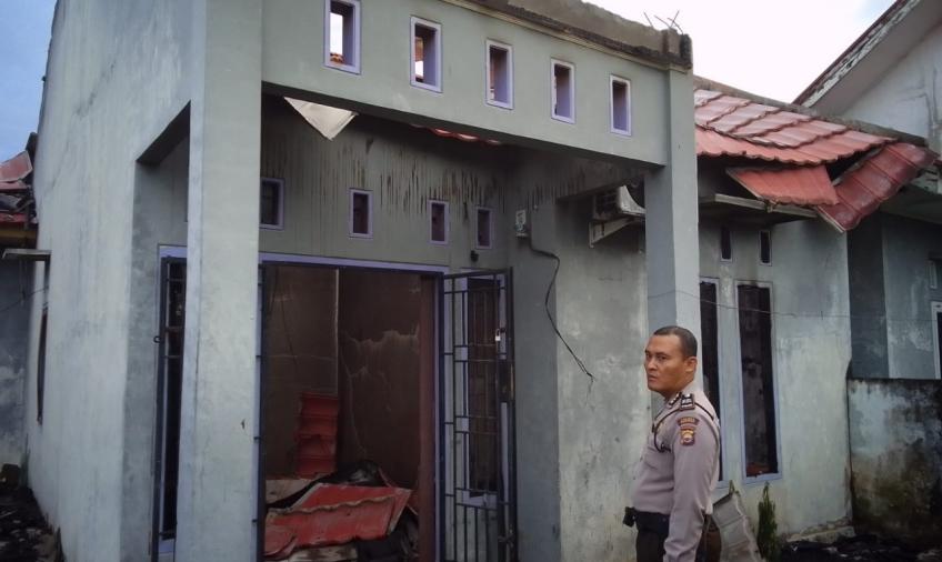 Rumah ASN yang terbakar