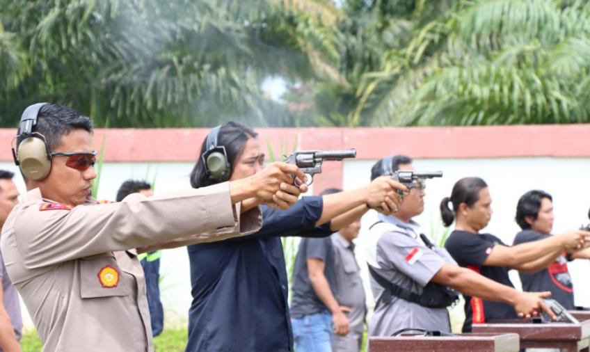 Polres Bengkulu Selatan Gelar Latihan Menembak Bersama Forkopimda 