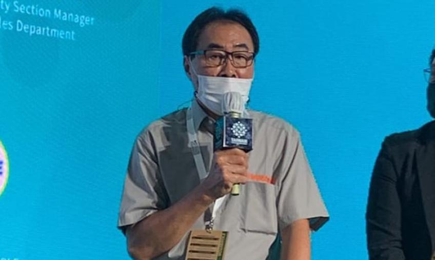 Sales Director First Machinery, Hadi Widijanto saat memberikan presentasi dalam acara seminar Taiwan Smart Manufacturing at Manufacturing Indonesia 2022.