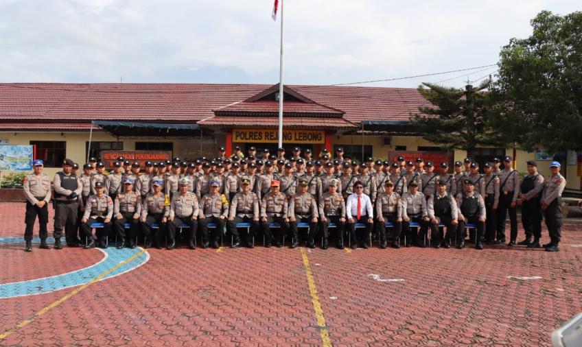 Apel Penutupan Serdik Diktukba Polri Gel II Dalam Rangka Latja di Polres Rejang Lebong
