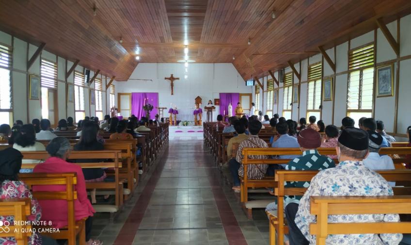 Jemaat Gereja Santo Fransiskus Assisi