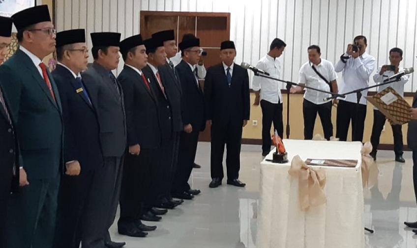 Lantik 8 Pejabat Administrator, Kakanwil : Perkuat Kolaborasi, Tanamkan Kesederhanaan