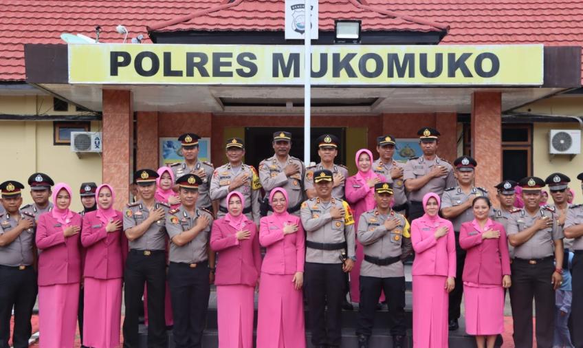 32 Personel Polres Mukomuko Naik Pangkat Setingkat Lebih Tinggi