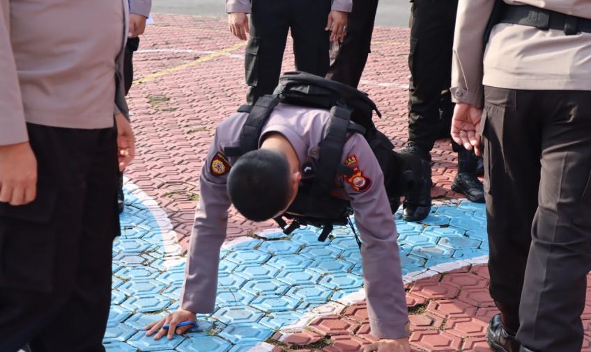 Kasi Propam Lakukan Gaktiplin Personel Polres Rejang Lebong