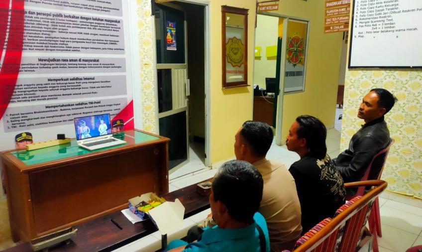 Di Mapolsek Bengko Juga Digelar Nobar Secara Live Pagelaran Wayang Orang "Pandowo Boyong"